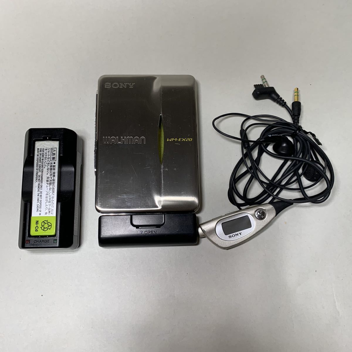 整備済】SONY |ソニー WALKMAN|ウォークマン WM-EX20 カセット