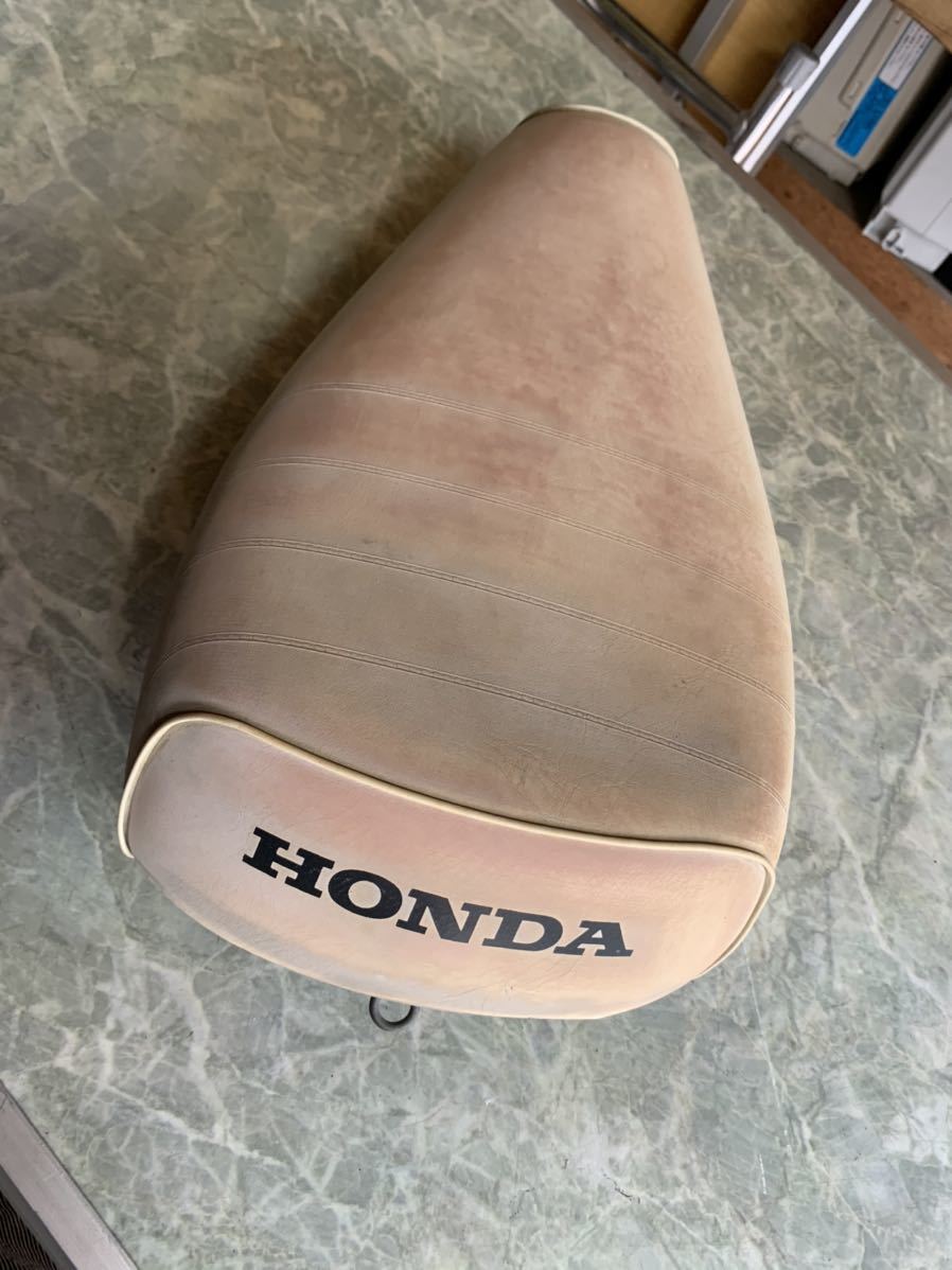 希少 【HONDA SKY スカイ AB14】シート　6V セル無 旧車 原付 スクーター 2スト当時物　純正