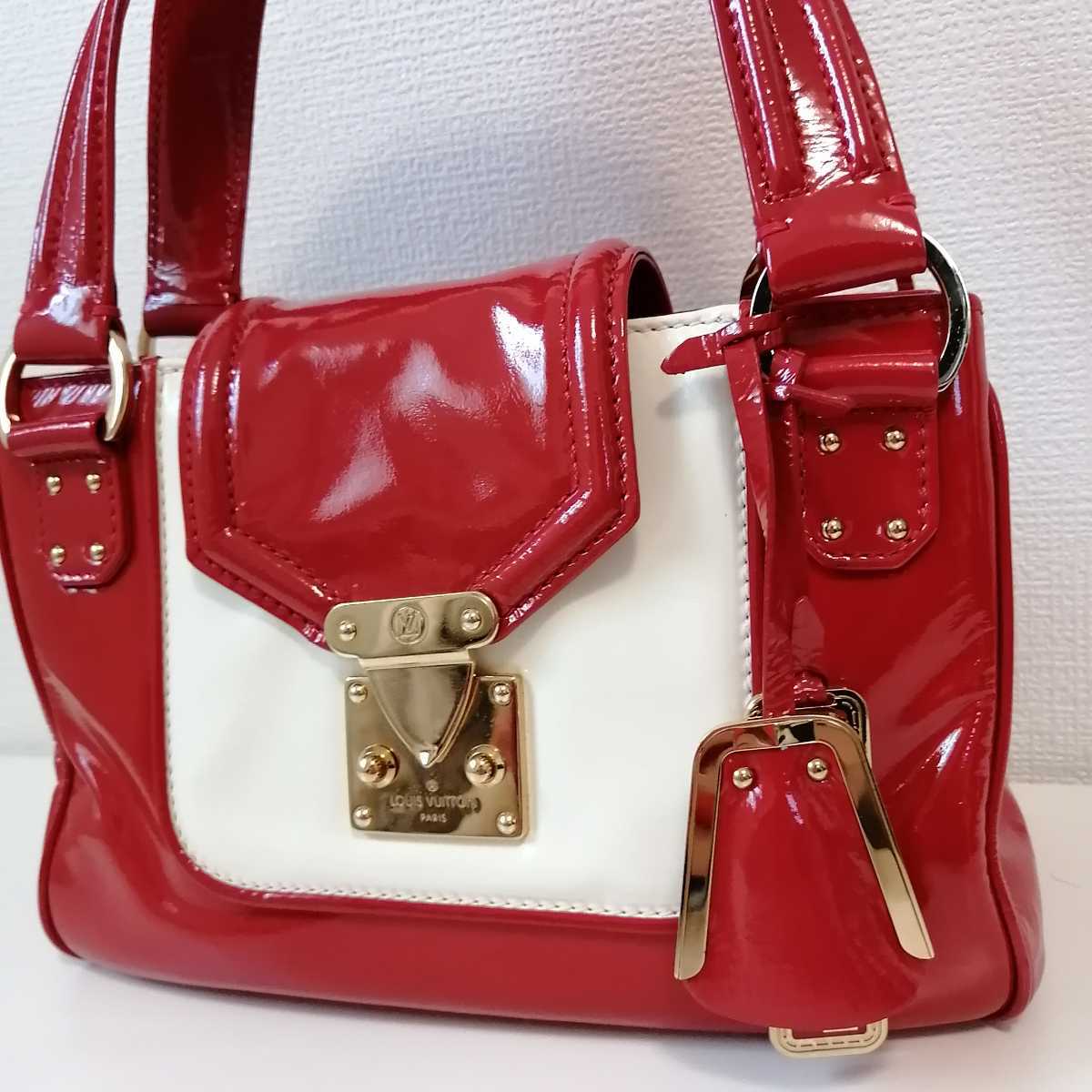 LOUIS VUITTON ルイ・ヴィトン サック ビコロール ハンドバッグ赤 白 