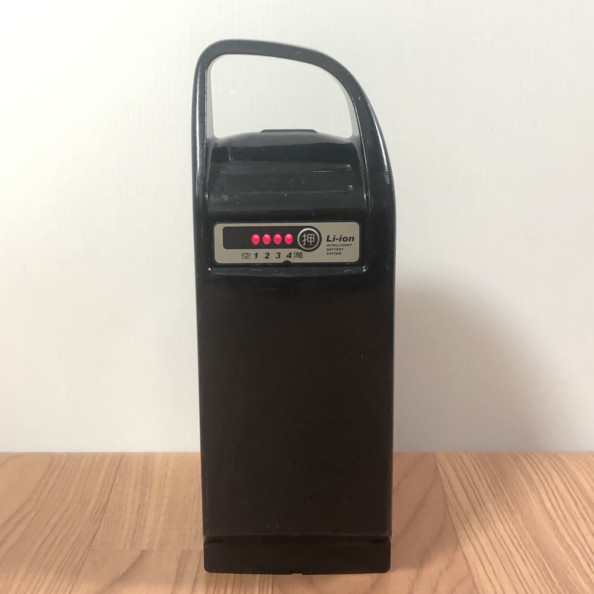 【人気SALE，品質保証】 ヤマハ 電動自転車用バッテリー X56-32 6.0Ah(電動アシスト自転車用バッテリー)｜売買されたオークション情報、yahooの商品情報をアーカイブ公開 - オークファン 電動アシスト自転車用バッテリー
