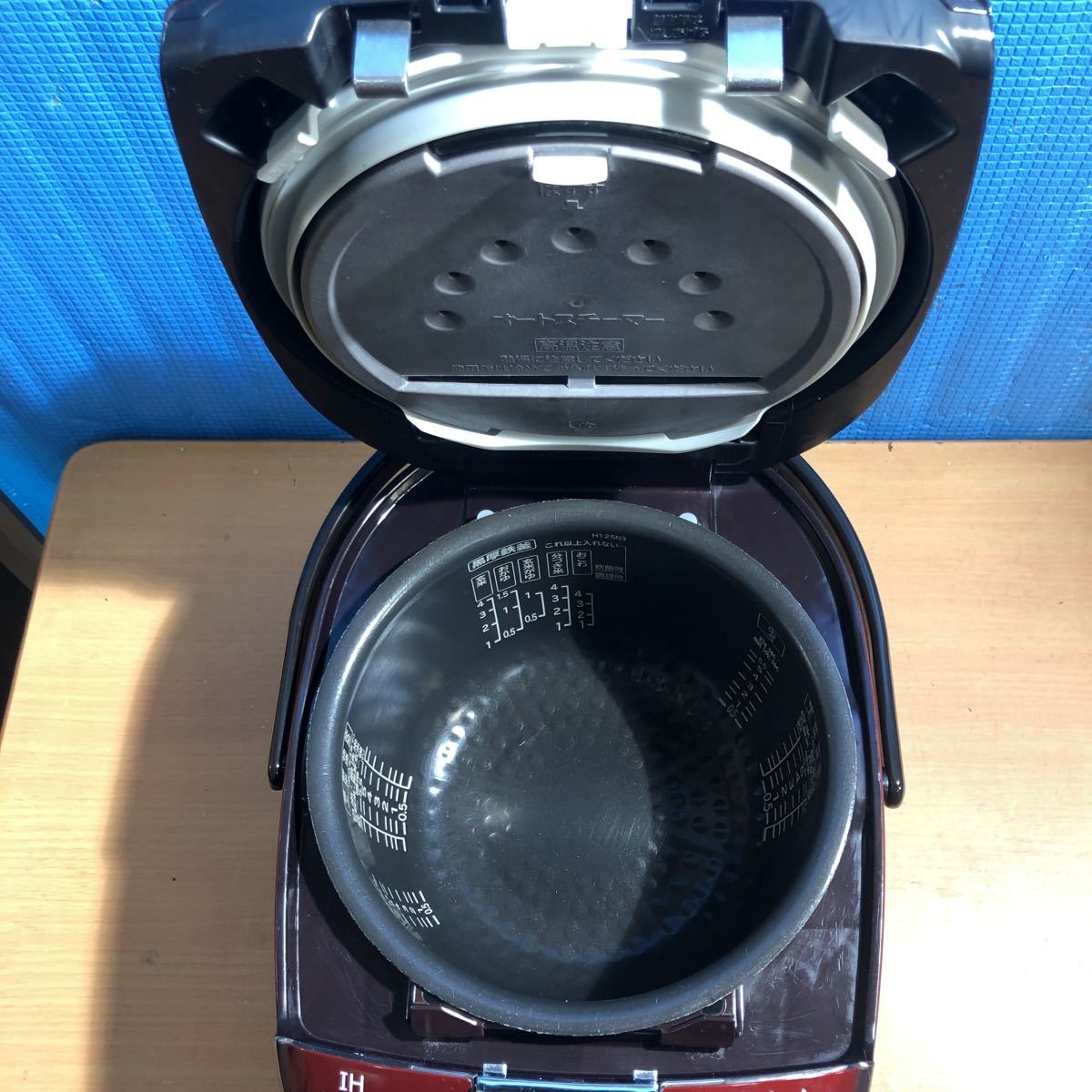 ☆中古￥13，800！会員価格￥12，800HITACHI 圧力＆スチーム HITACHI 