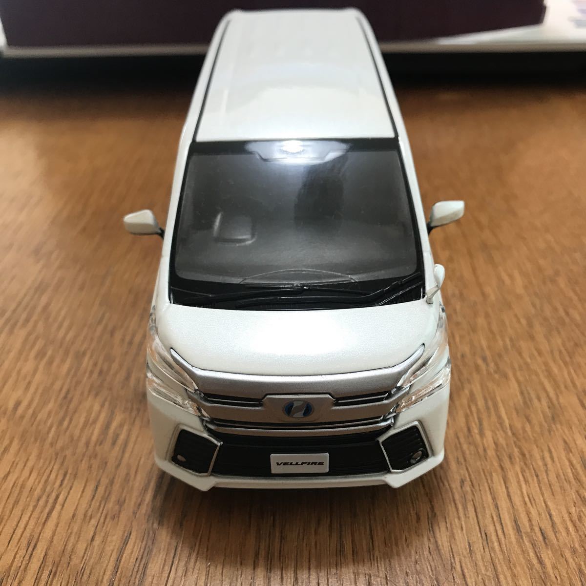 1/30 トヨタ 新型 30系 ヴェルファイア カラーサンプル ミニカー