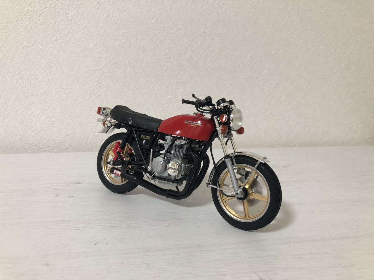 アオシマ製 1/12ホンダCB400FOUR 完成品、当時風カスタム仕様