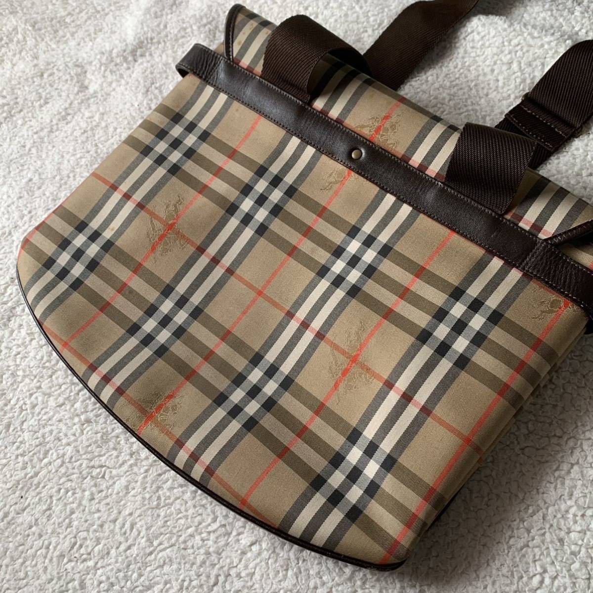 バーバリー ノバチェック ショルダーバッグ BURBERRY ブラウン