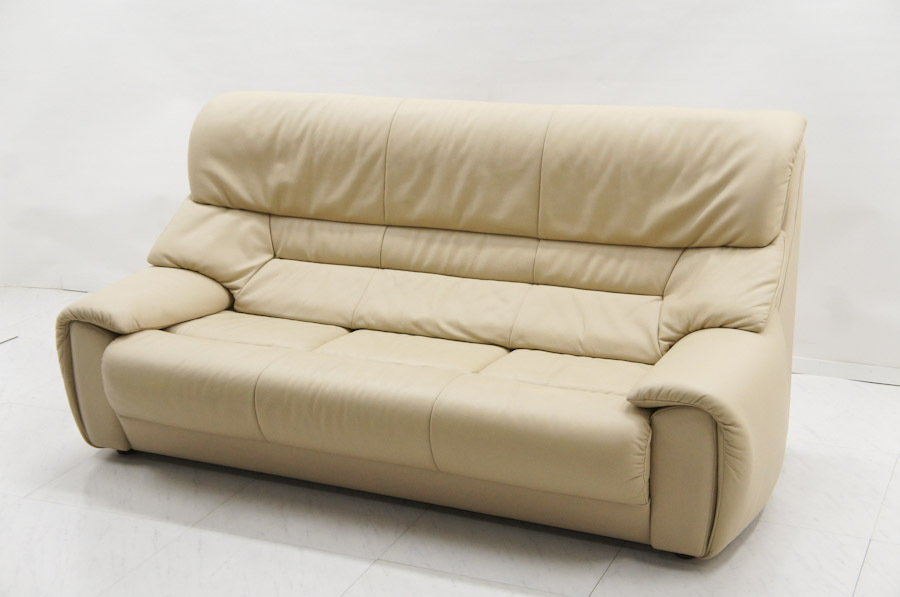  IDC大塚家具 国産 NEW ハイバック3 ソファ アイボリー 半革張り 3人掛け 541d14(革製)｜売買されたオークション情報、yahooの商品情報をアーカイブ公開 - オークファン 革製