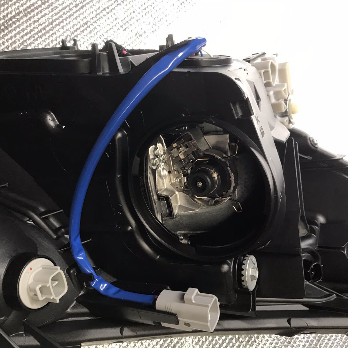 トヨタ IQ 純正 ディスチャージヘッドライト 左右セットLED