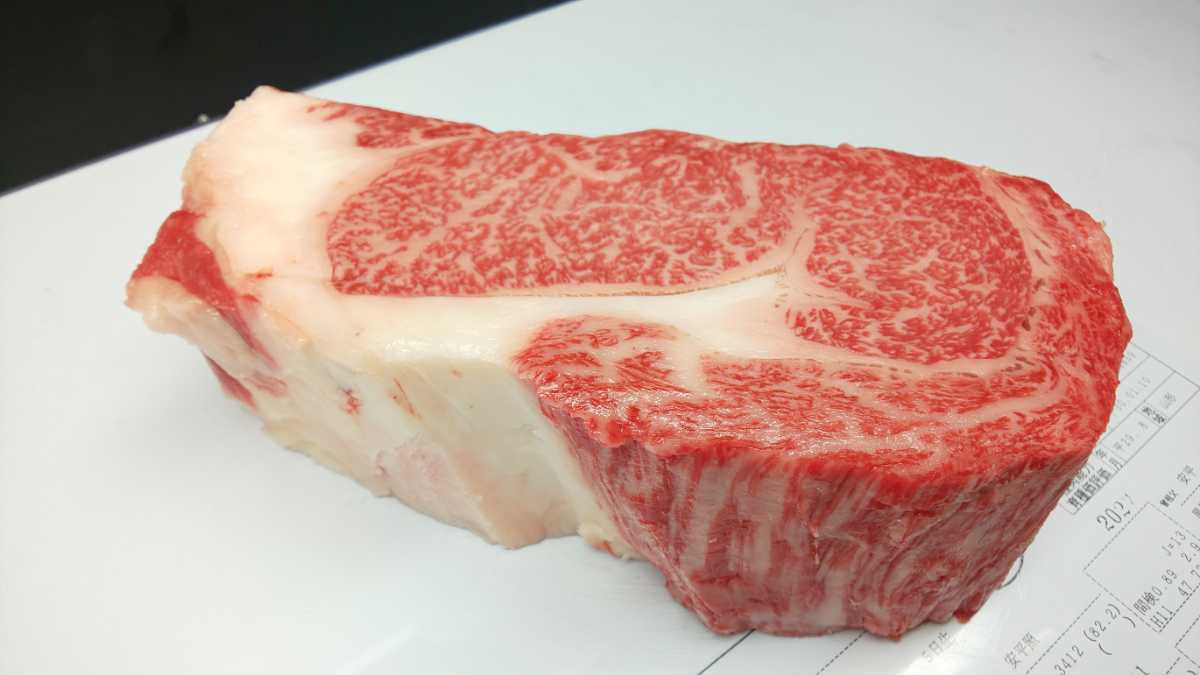 適寝肉@肉29　A5等級　特撰サーロイブロック②　群馬県産黒毛和牛　1，76キロ㌘　冷蔵発送 A5 A5等級 適寝肉@肉29 群馬県産黒毛和牛 特撰サーロイブロック② サーロインA5等級