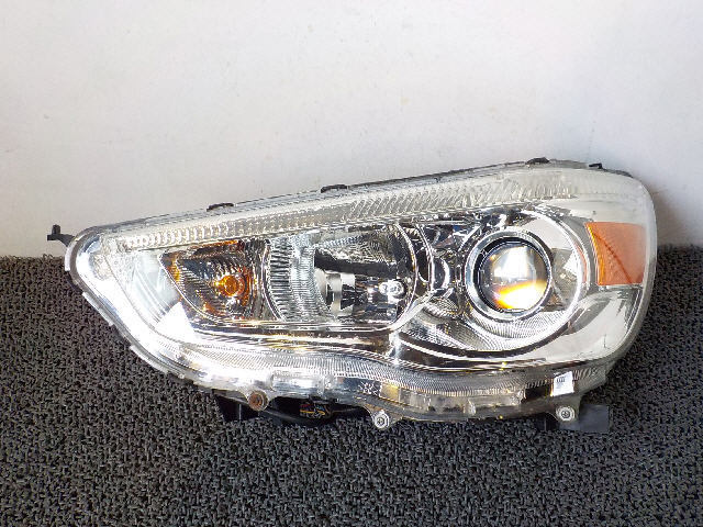 三菱 RVR GA3W ヘッドライト 左右 中古 RVR DBA-GA3W 左ヘッドランプ ハロゲン STANLEY P9135 [ZNo
