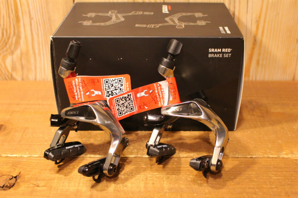 人気セール，人気 スラム SRAM レッド RED エアロリンク AEROLINK キャリパーブレーキ 前後セット 品 ビチアモーレ パーツ館(キャリパーブレーキ)｜売買されたオークション情報、yahooの商品情報をアーカイブ公開 - キャリパーブレーキ