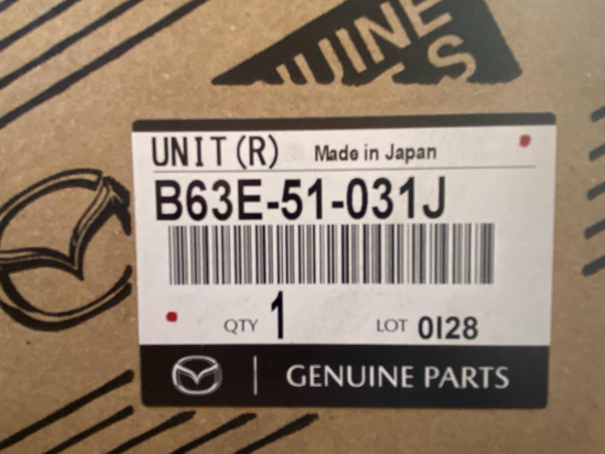 Mazda ヘッドライト B63C-51-031J 新品 日本製 N053-51-0L0D