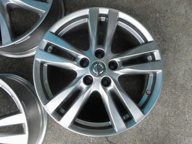 日産エルグランド E52純正アルミホイール 中古4本 7，5JX18