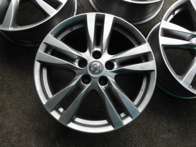 日産エルグランド E52純正アルミホイール 中古4本 7，5JX18