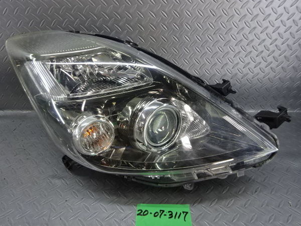アイシス ANM10G ANM15G ZNM10G ANM15W ヘッドライト トヨタ純正 ANM10G ANM15G ZNM10G アイシス プラタナ 後期 HID ヘッド