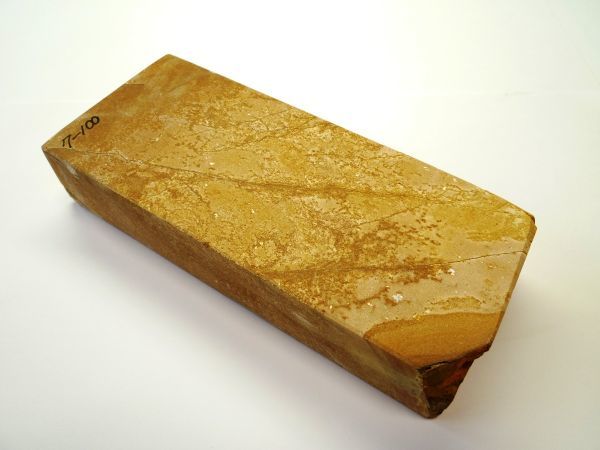  7-100 天然砥石 古代伊豫砥柿色梨地 165x69x31mm 898g 梅ケ畑砥石 中勝 山本男系山主精選 大工道具 剃刀 刀剣 包丁 鉋 鑿 鋸 庖丁(研磨砥石)｜売買されたオークション情報、yahooの商品情報をアーカ 研磨砥石