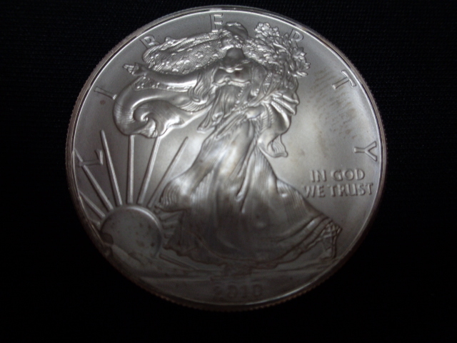 純銀.999 アメリカイーグルウォーキングリバティ銀貨 2010年製 本物