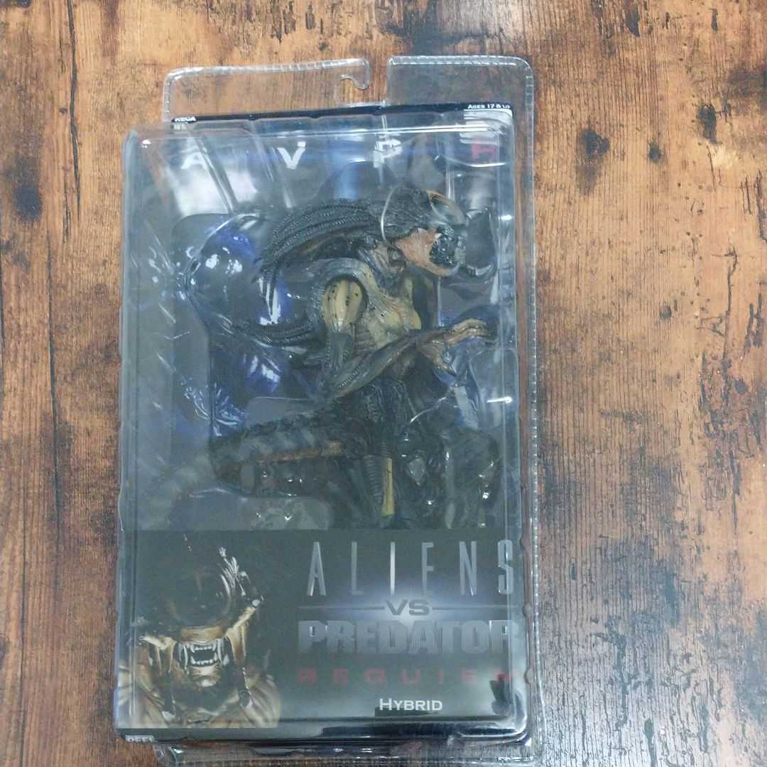 ネカ NECA プレデリアン AVPR エイリアンvsプレデター2 7インチ