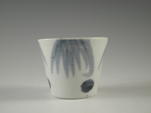 ◇栄◇古伊万里 染付 柳文 蕎麦猪口 無傷完品 江戸期