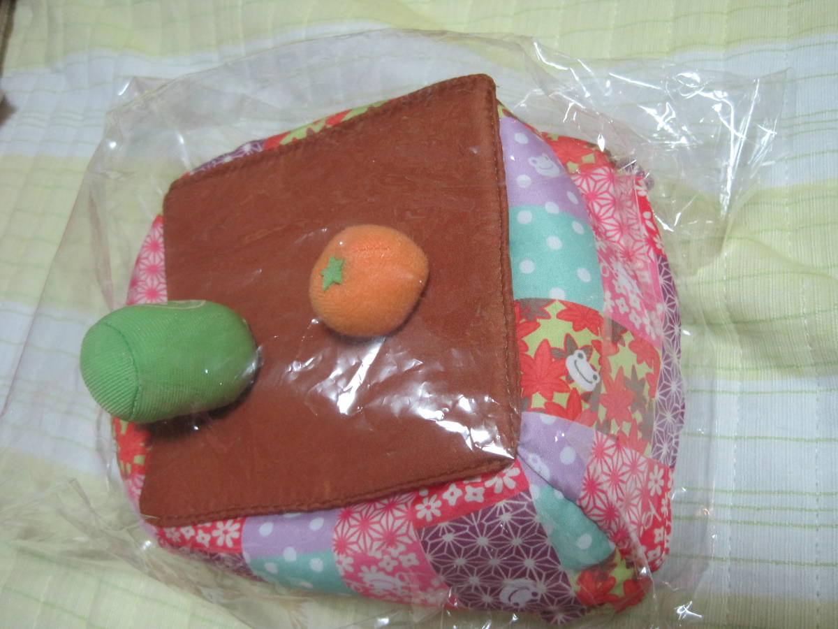 かえるのピクルスこたつ☆炬燵☆ビーンドールにピッタリサイズ_1