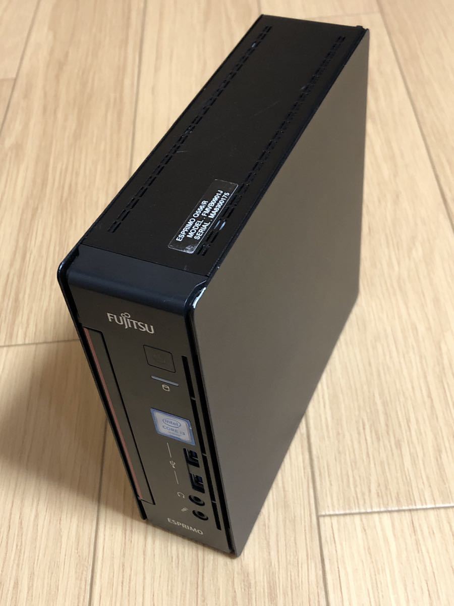 FUJITSU ESPRIMO Q556/R Corei3-6100T / メモリ8GB / SSD 128GB