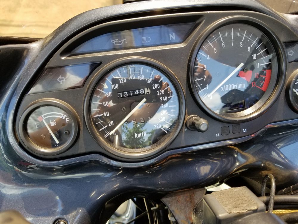 好調なZX11 車検4年2月まで。整備済みですぐ乗れます。ZZ-R1100D