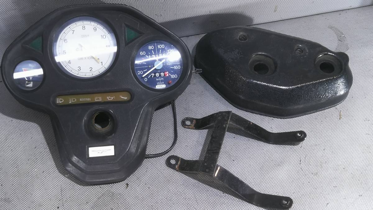 KZT589 イモラ Ⅱ V35 スピードメーター　タコメーター