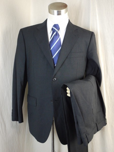 K386○INHALE×EXHALE　super100's生地○薄手○2釦・背抜き・黒チャコールシングルスーツ