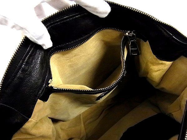 PRADA プラダ レザー - レディース ナイロン テスートナイロン トライアングルロゴ ワン 0 ミニ ロゴプレート 極美品 1円 ショルダーバッグ 時代を超えて愛される、プラダの「Re
