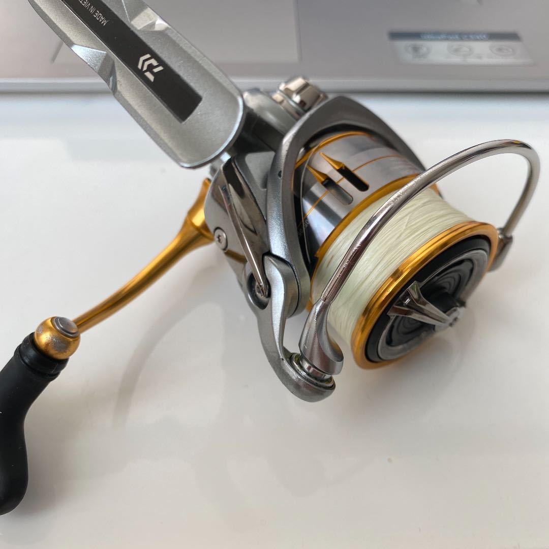 DAIWA ダイワ 18 FREAMS フリームス LT3000S-CXH 【公式通販】