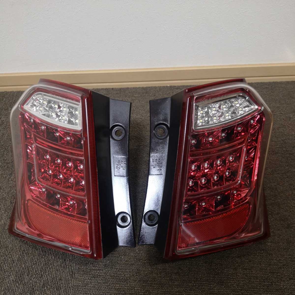フリード GB3 ホンダ GB4 LED ジュエルLEDテールランプTRAD フリード 
