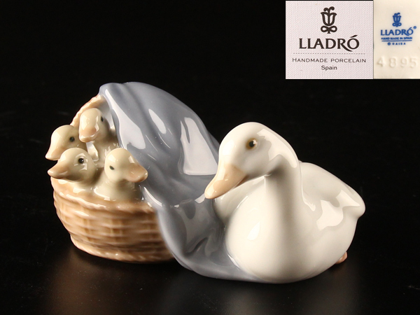 【低価，セール】 流 西洋陶器 リヤドロ 4895 置物 共箱 JS691(リヤドロ)｜売買されたオークション情報、yahooの商品情報をアーカイブ公開 - オークファン リヤドロ