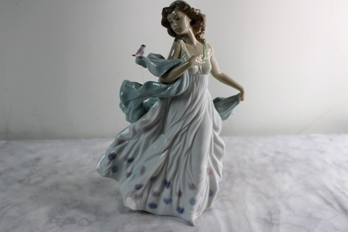 リヤドロ LLADRO 夏のセレナーデ 6193 Lladro(リヤドロ) ⁄ インテリア