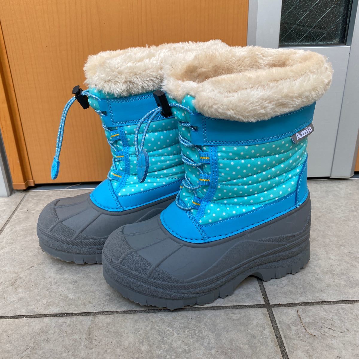 スノーブーツ 女の子 19cm 19cm 売買されたオークション情報 Yahooの商品情報をアーカイブ公開 オークファン Aucfan Com