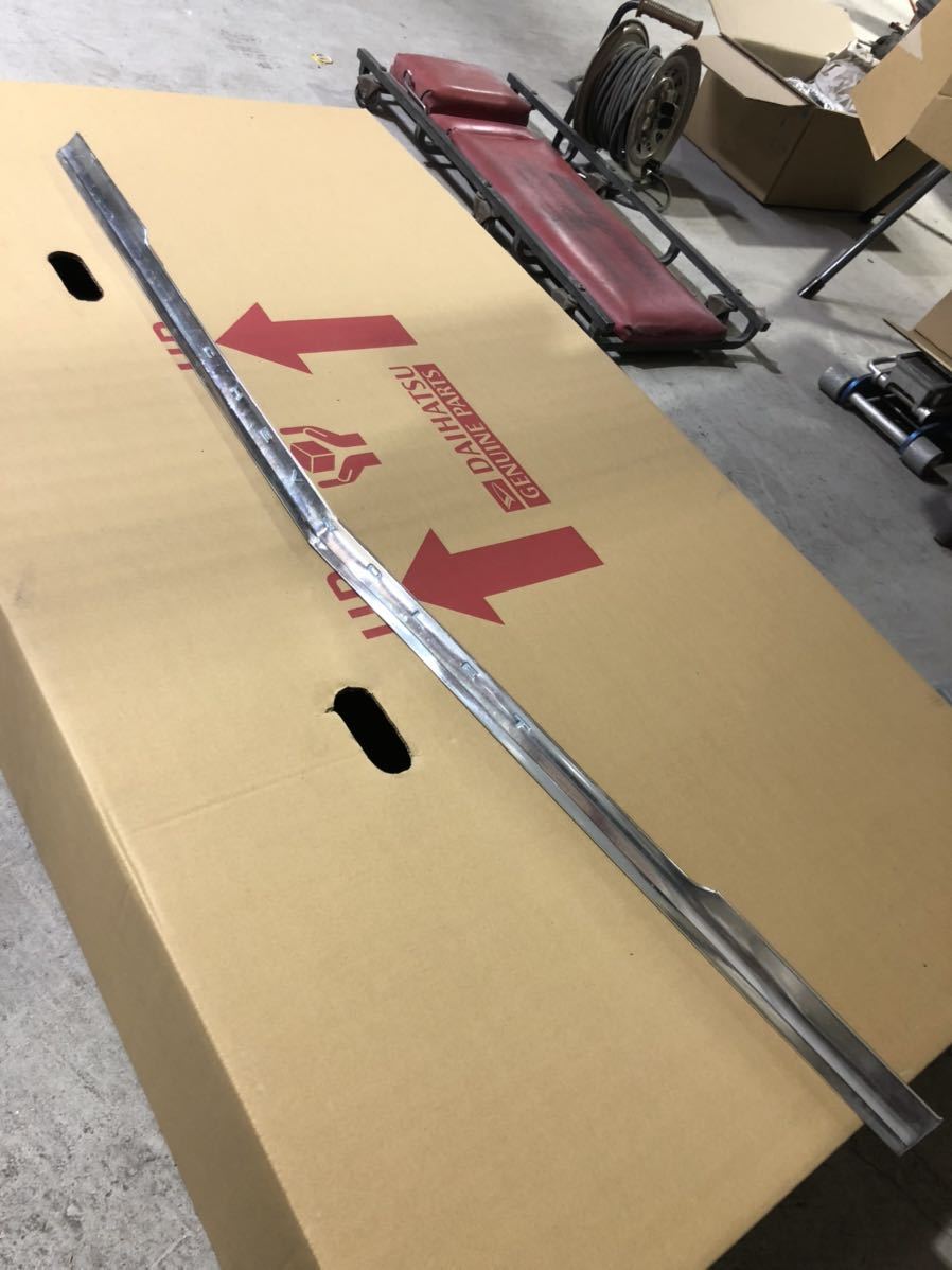 - 西海岸 旧車パーツ・IMPALAパーツの品揃え数No.1！ アメ車 0 | インパラ 新品！63インパラフードリップモール！ アメリカ雑貨のアイカム メルカリ ローライダー シボレー CHEVROLET Lowrider Impala 1