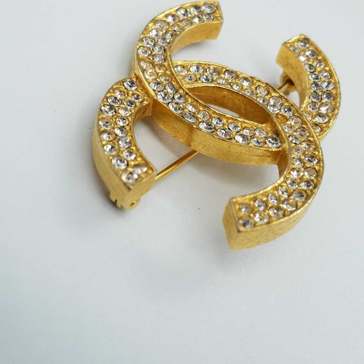 1円~ □CHANEL ブローチ 石飛び ジャンク出品 ココマーク ライン