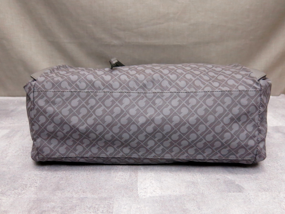 ○未使用○GHERARDINI ゲラルディーニ○ソフティ ナイロン レザー 本革