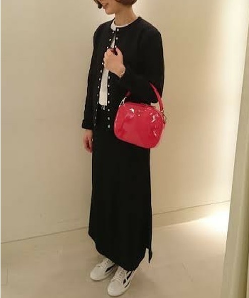 新品 agnes b. 定価3万 スリット入り マキシスカート 40 黒 Lサイズ  