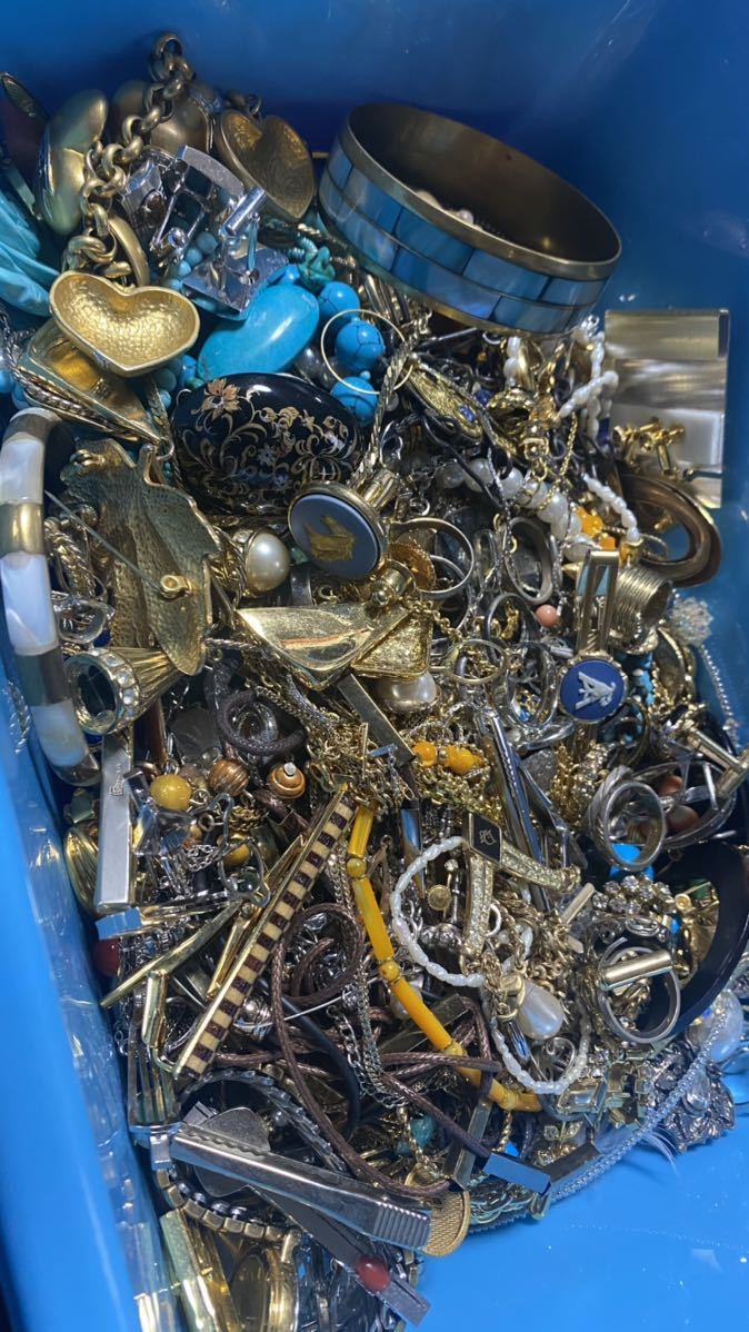 アクセサリー まとめ まとめ売りリングネックレス 他沢山 総重量 約3kg 