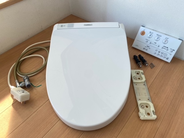 温水便座 ウォシュレット KMシリーズ ホワイト TCF8FKM32NW1 ☆TOTO