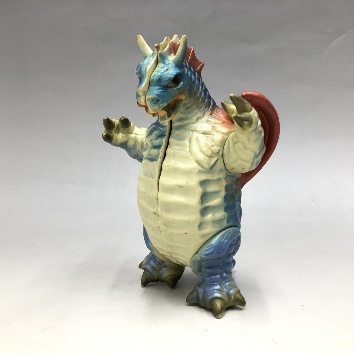 g*8様 激レア品怪獣のタマゴカバヤジューc