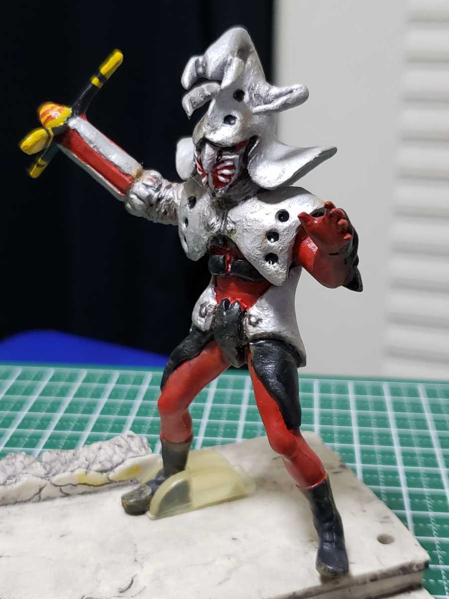 HG仮面ライダー怪人ガチャ 改造リペイント完成品 仮面ライダーV3