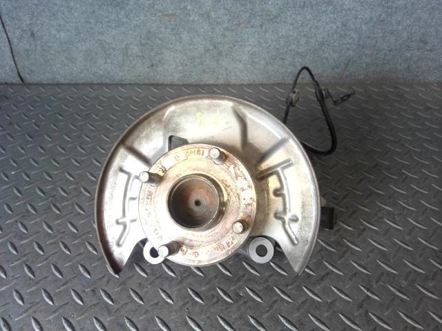 ハイゼット EBD-S321V 左FナックルハブASSY S28 43212-B5090