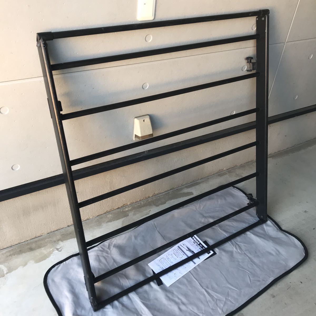 THULE スーリー ルーフラック TH582 100cm×102cm×6.5cm 希少サイズ ルーフキャリア ルーフバスケット 絶版品 TH581のワイドタイプ 大型