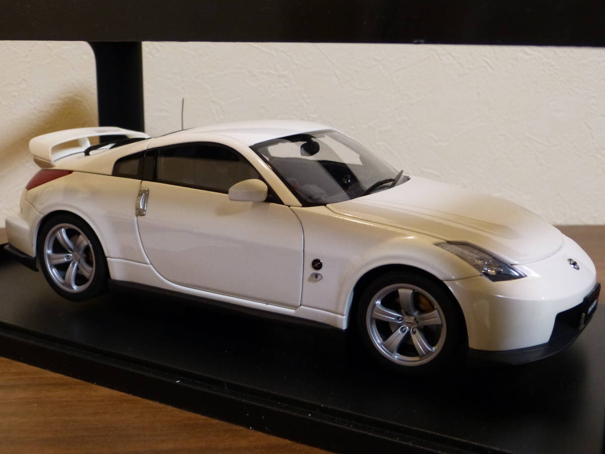 Aa 1/18 日産 フェアレディ Z ニスモ 380RS 白 77402 Z33 NISSAN