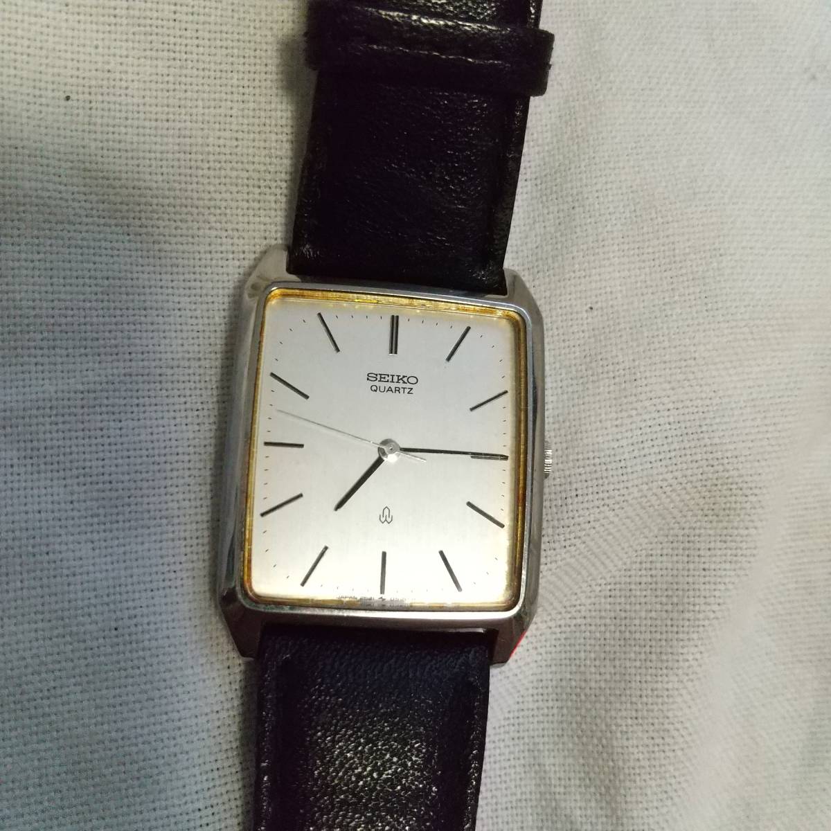 稼働 SEIKO 腕時計 SGP 水晶マーク ヴィンテージ スクエア 2637 稼働