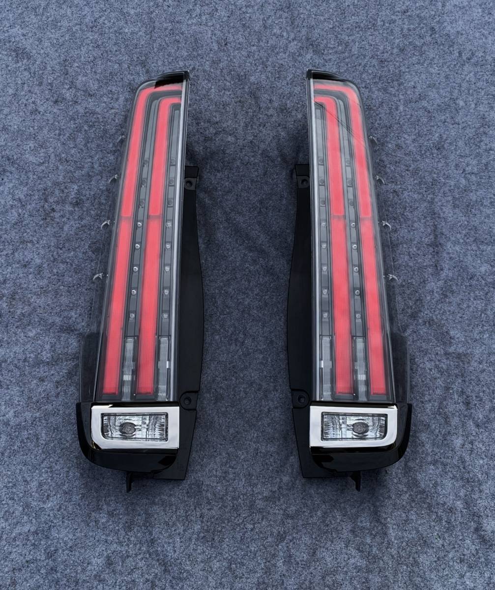ノア エスクァイア 80系□後期 純正 テールランプ 左右セット 美中古品