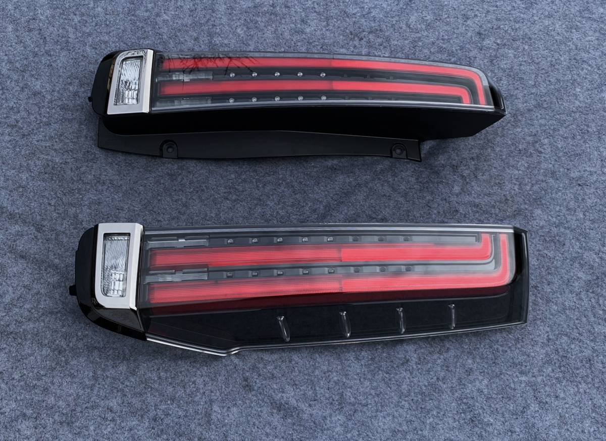 【使用感少/美品】80 ノア エスクァイア 後期 純正 テールランプ 左右セット ノア エスクァイア 80系□後期 純正 テールランプ 左右セット 美中古品