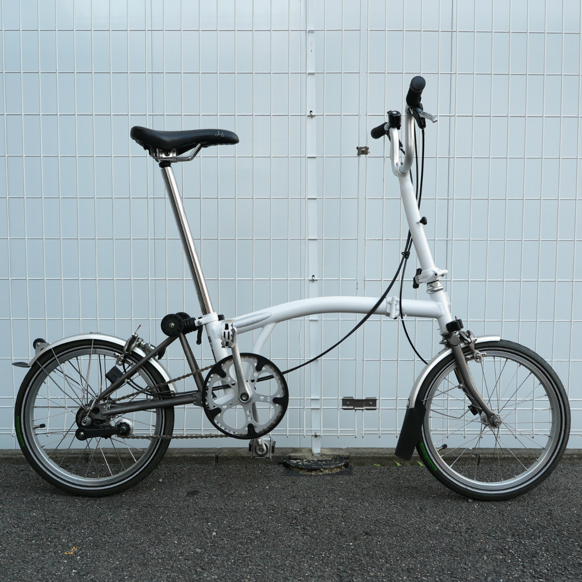 ブロンプトンN3L-X チタン スーパーライト モデル 2011年製(ホワイト) BROMPTON M3L-X スーパーライトモデル ホワイト チタン ブロンプトン