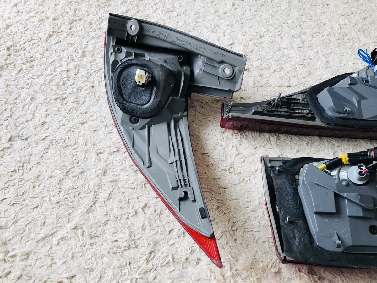 純正 トヨタ エスティマ エスティマ中期 後期兼用 テールライト ACR50W