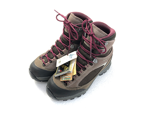 大得価，大人気 montbell/モンベル トレッキングシューズ :ツオロミーブーツ レディース CHNT SIZE 23.5cm ID1125(23.5cm)｜売買されたオークション情報、yahooの商品情報をアーカイブ公開 - オークファン 23.5cm