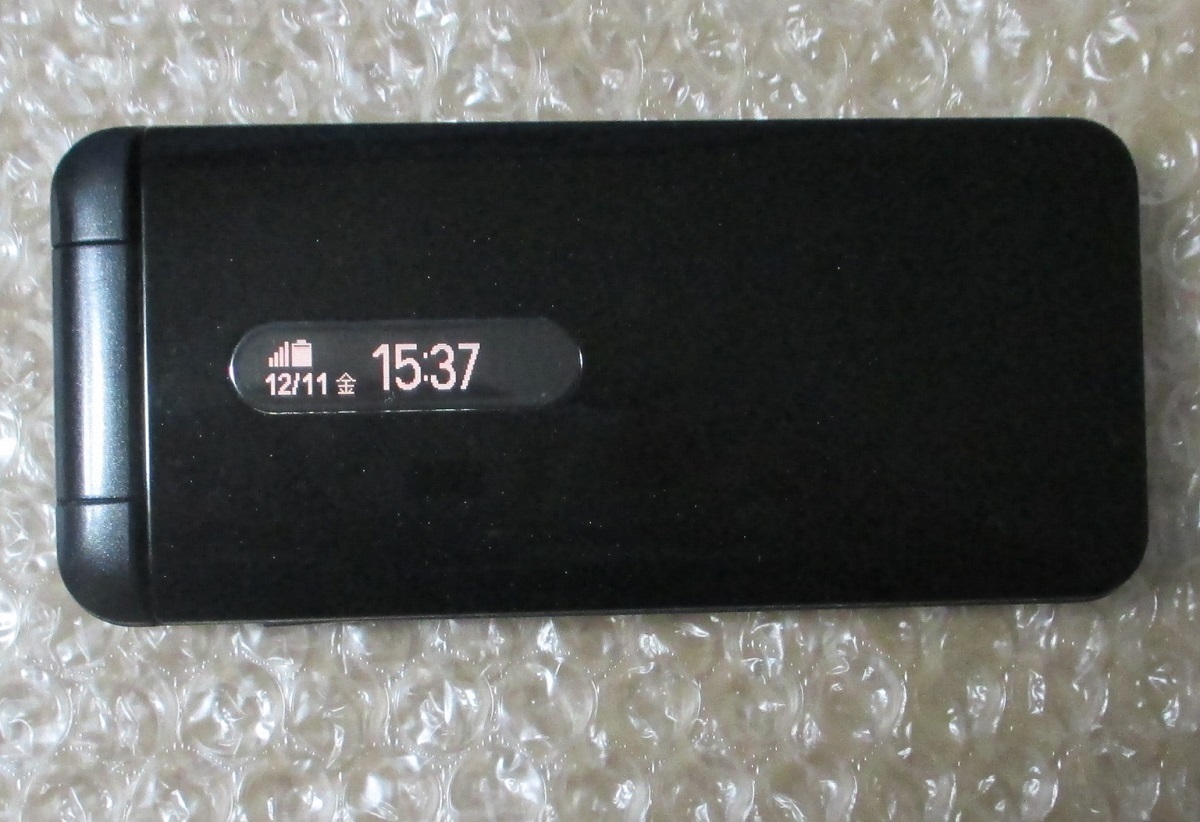 4G GRATINA KYF31 au ブラック 京セラ SIMロック解除済 SIMロック解除